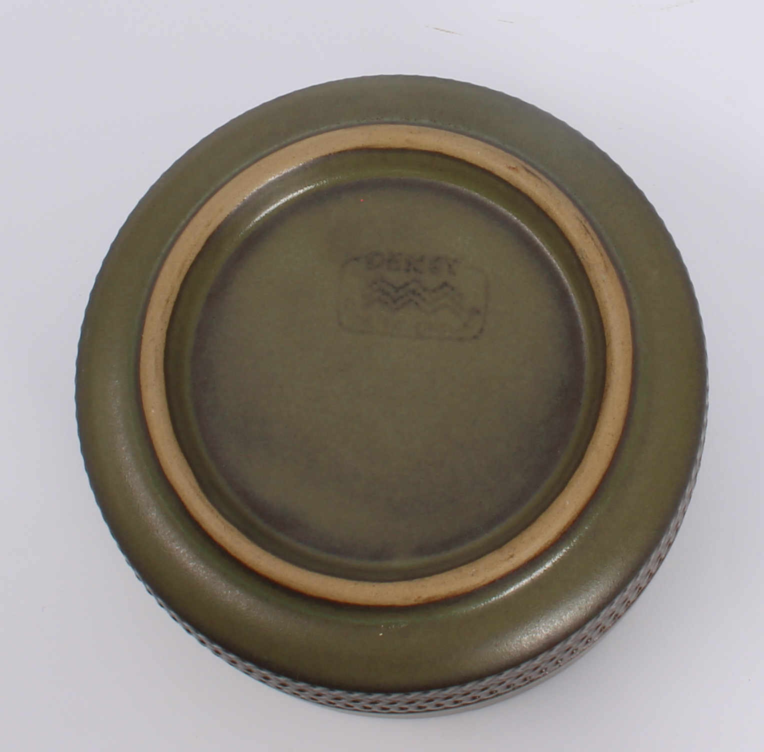 A group of retro 1960s-70s pottery - including a Swedish Upsala-Ekeby bowl in a marbled green glaze, - Image 7 of 7