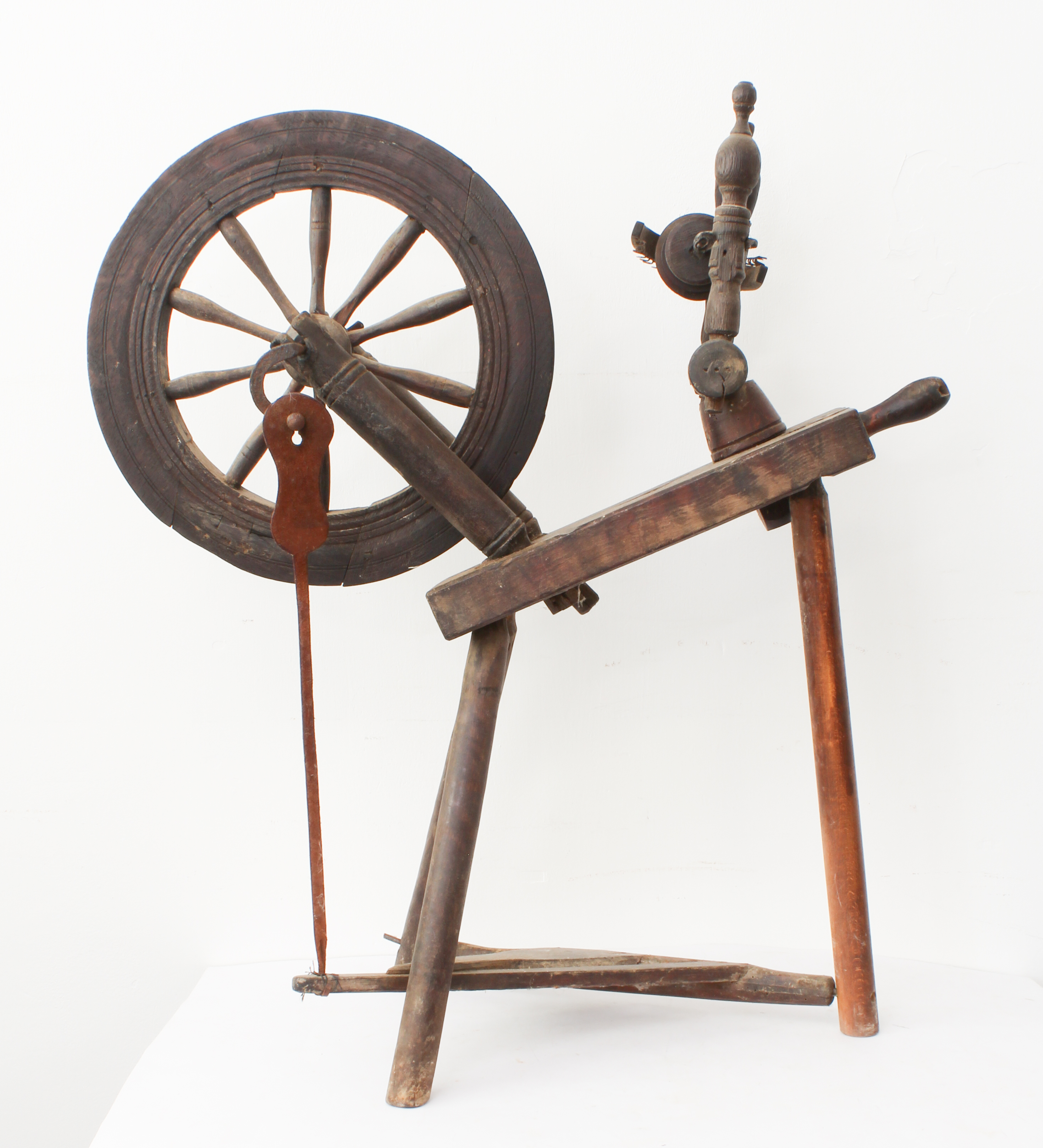 Two antique spinning wheels - some missing parts. - Image 4 of 5