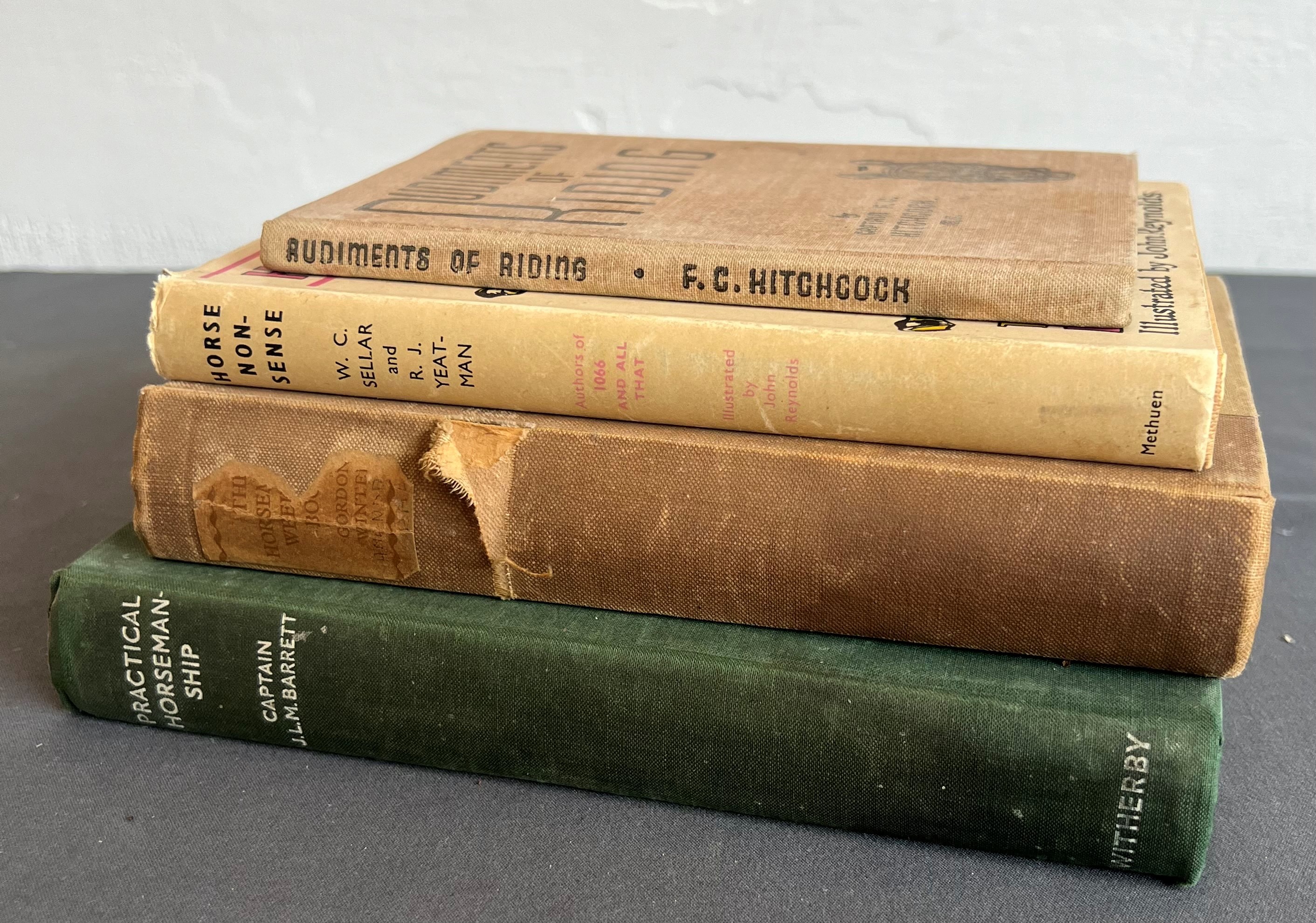A collection of books relating to Horse, Riding and Hunting - including Lyle (R.C.) and Edwards ( - Bild 3 aus 6