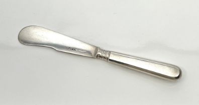 A Russian silver butter knife - with second Kokoshnik mark (1908-1926), 17.6 cm long, gross weight