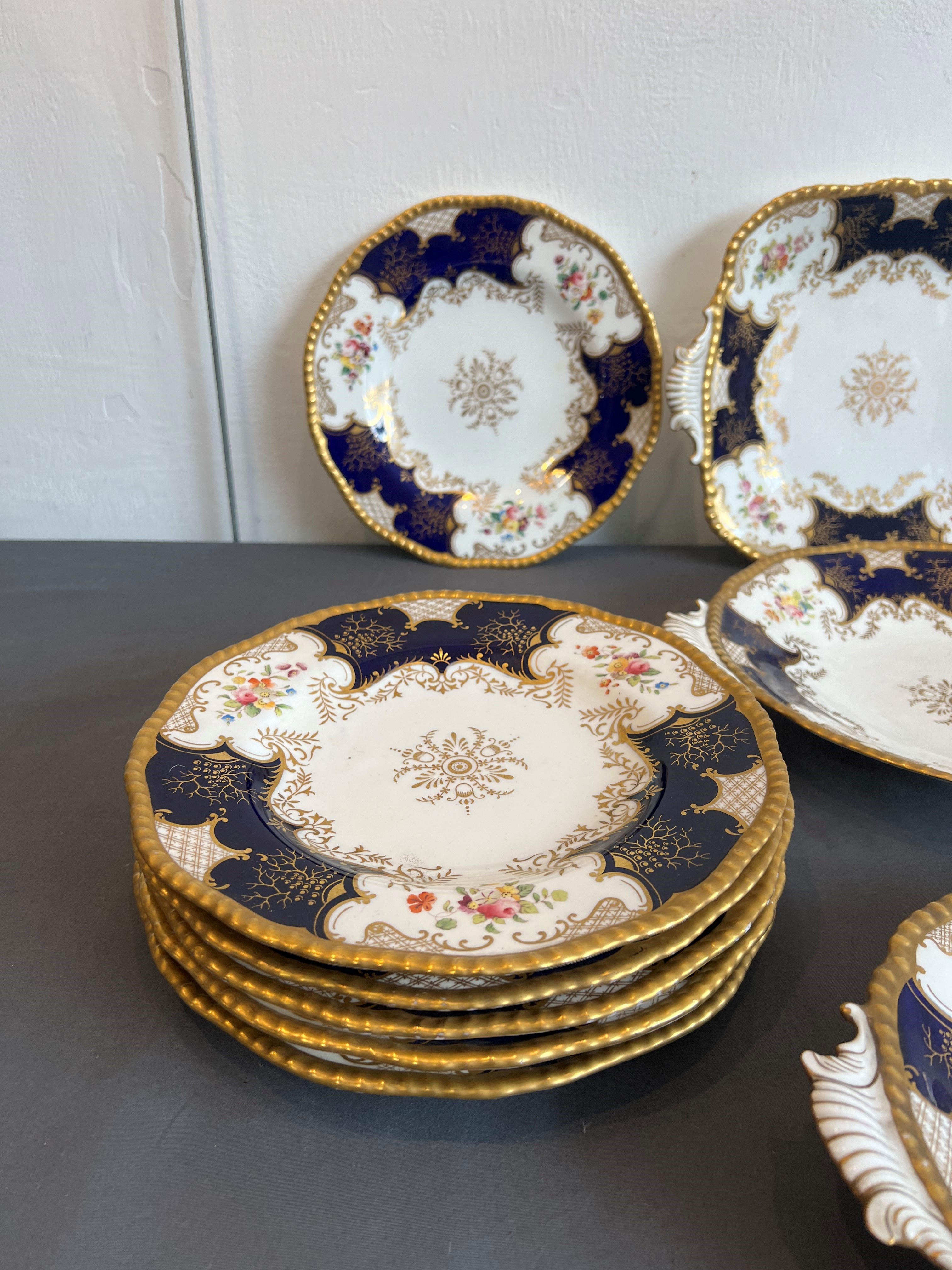 A Coalport Batwing part dessert service - comprising three pairs of two-handled dishes (31.25 cm - Image 3 of 3