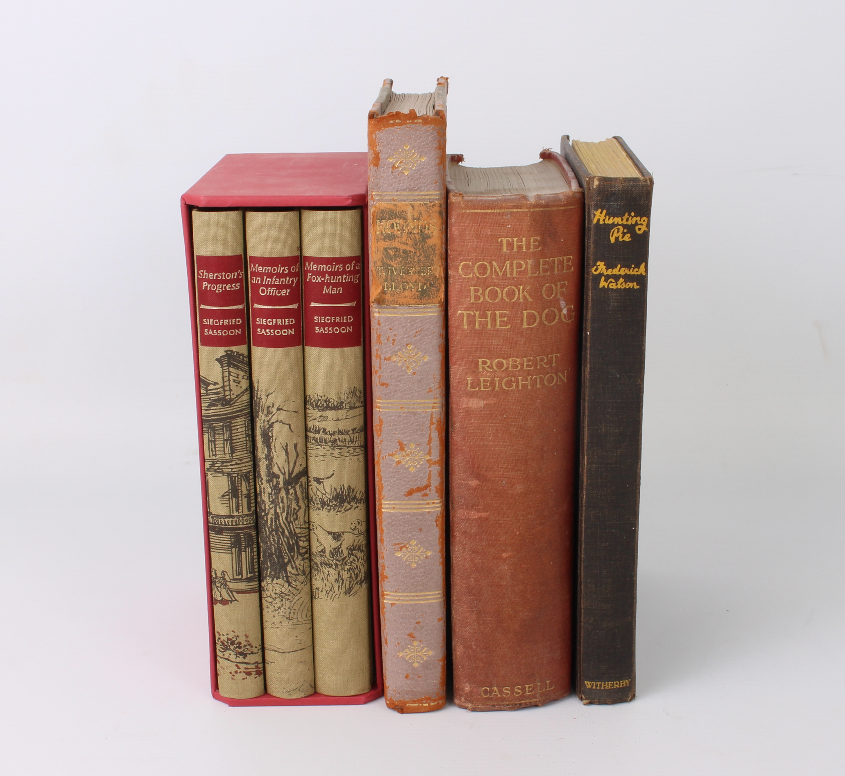 Six volumes mostly relating to fox hunting and hounds: 1. Ivester Lloyd (T), Hounds, pub. London: - Bild 2 aus 9