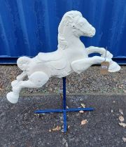 20TH CENTURY PAINTED METAL GARDEN HORSE FIGURE - 50 CM TALL