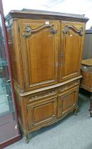 19TH CENTURY STYLE WALNUT CABINET WITH 2 PANEL DOORS OVER 2 DRAWERS & 2 PANEL DOORS ON CABRIOLE