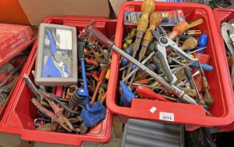 2 PLASTIC BOXES CONTAINING VARIOUS TOOLS TO INCLUDE SCREW DRIVERS, SNIPS, PLIERS,