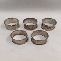 SET OF 5 STERLING SILVER NAPKIN RINGS - 80G