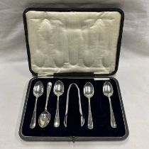 CASED SET OF 5 SILVER TEASPOONS & MATCHING SUGAR TONGS,