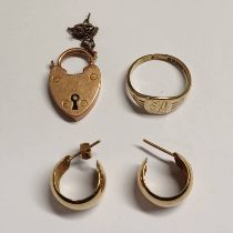 9CT GOLD SIGNET RING, 9CT GOLD PADLOCK, PAIR 9CT GOLD EAR HOOPS - 8.