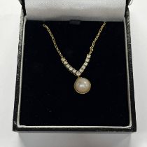 18CT ITALIAN GOLD PEARL & DIAMOND PENDANT NECKLACE BY UNOAERRE,