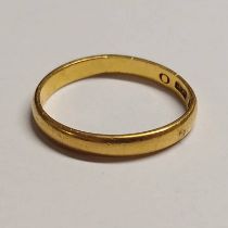 22CT GOLD WEDDING BAND - RING SIZE O, 2.