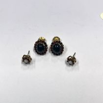 PAIR OF 9CT GOLD GARNET CLUSTER EARRINGS & PAIR OF 9CT GOLD OPAL & GARNET EARSTUDS - 5.