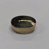 9CT GOLD OVAL PILL BOX WITH HAMMER EFFECT DECORATION RETAILED BY ZIMMERMAN 98 JERMYN STREET LONDON,