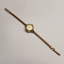 9CT GOLD LADIES BOREL WRISTWATCH ON A 9CT GOLD BRACELET - 14.