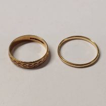 2 X 9CT GOLD WEDDING BANDS - RING SIZE N & P, 2.