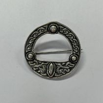 SILVER PLAID BROOCH WITH CELTIC KNOT DECORATION, GLASGOW , 1953 - 3.