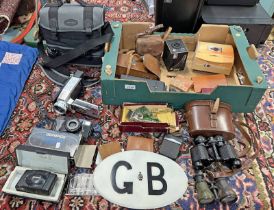 PAIR OF BARKERS KENSINGTON OB SERVEX MODEL K 8 X BINOCULARS IN CASE, OLYMPUS XA 2 CAMERA IN BOX,