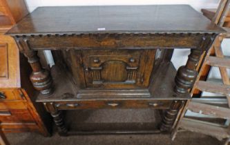 18TH/19TH CENTURY OAK BUFFET WITH SINGLE PANEL DOOR OVER SINGLE DRAWER ON TURNED SUPPORTS,