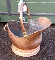 20TH CENTURY BRASS & COPPER COAL SCUTTLE WITH SWING HANDLE