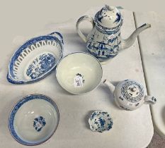 LATE 18TH CENTURY OR EARLY 19TH CENTURY CREAMER, BLUE & WHITE LIDDED POT.