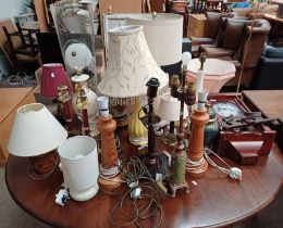 GOOD SELECTION OF TABLE LAMPS, WALL CLOCK,