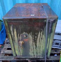 GREEN METAL SAFE WITH AIR MINISTRY MARKS TO FRONT - KEYS IN OFFICE.