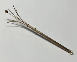 9CT GOLD COCKTAIL STIRRER - 5.