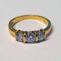 18CT GOLD 3-STONE DIAMOND SET RING, THE 3 BRILLIANT CUT DIAMONDS APPROX. 0.
