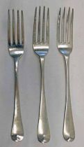 3 EARLY 19TH CENTURY IRISH SILVER TABLE FORKS BY SAMUEL NEVILLE DUBLIN 1807 - 180G