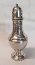 SILVER SUGAR CASTER WITH WORSHIPFUL COMPANY OF FOUNDERS CREST TO BODY BY WILLIAM ADAMS,