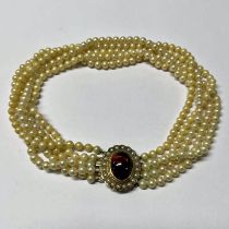 PASTE PEARL 5-STRAND CHOKER NECKLACE WITH A GOLD PEARL & GARNET CABOCHON SET CLASP