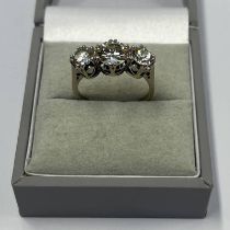 18CT GOLD 3 - STONE DIAMOND SET RING, THE CENTRAL DIAMOND APPROX 1.