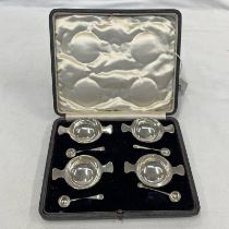 CASED SET OF 4 SILVER QUAICH SALTS & 4 SILVER SALT SPOONS,