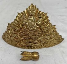 16TH (THE QUEENS) LANCERS OTHER RANKS FULL CHEST LANCE CAP PLATE, DIE STAMPED GILDED METAL 1902-14,