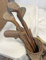SELECTION OF HICKORY SHAFTED GOLF CLUBS TO INCLUDE LEITH GOLF COMPANY, ANDERSON & BLYTH,