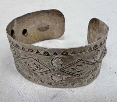 AFRICAN WHITE METAL BANGLE WITH CENTRALLY SET GERMAN SWASTIKA IN DIAMOND MEDALLIONS ALONG WITH AN