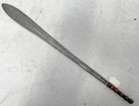 MAASAI SWORD WITH 59 CM LONG LEAF SHAPED STEEL BLADE WITH RAISED MEDIAL RIDGE AND RIBBED LEATHER