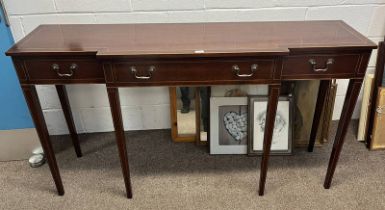 LATE 19TH CENTURY STYLE INLAID MAHOGANY BREAKFRONT SIDE TABLE WITH CENTRALLY SET LONG DRAWER