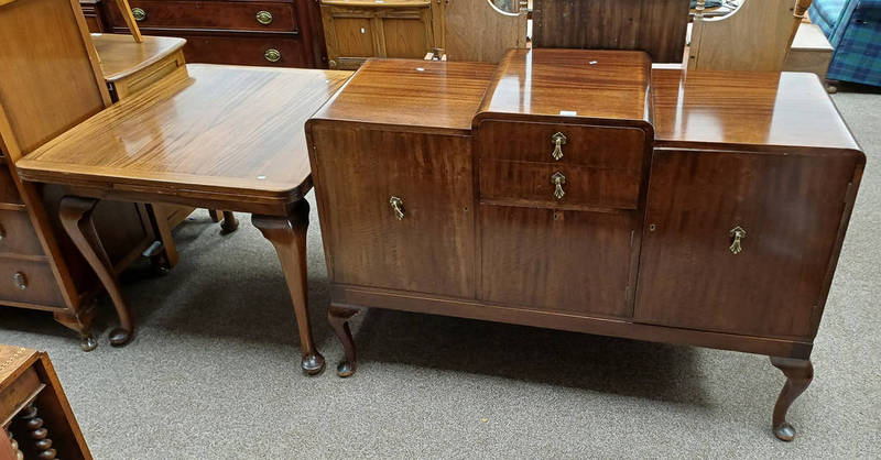 20TH CENTURY MAHOGANY SIDEBOARD WITH 2 DRAWER & 3 PANEL DOORS AND MAHOGANY DRAW LEAF TABLE
