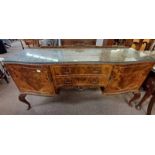 20TH CENTURY BURR WALNUT SIDEBOARD WITH SHAPED FRONT & 2 CENTRALLY SET DRAWERS FLANKED BY 2 PANEL