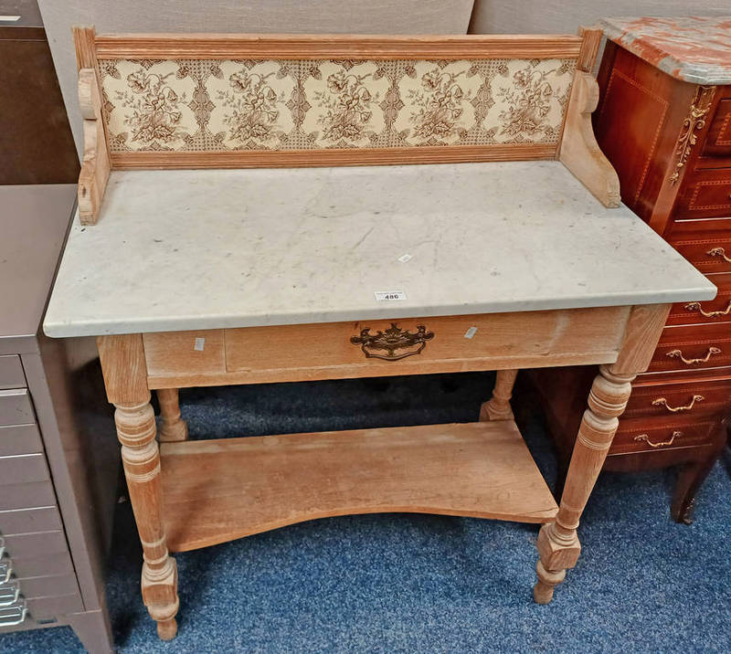 LATE 19TH CENTURY LIMED OAK MARBLE TOPPED WASH STAND WITH TILE INSET GALLERY OVER BASE WITH SINGLE