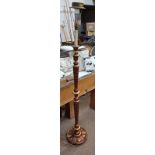 PAINTED RED & GILT STANDARD LAMP WITH DECORATIVE REEDED COLUMN ON CIRCULAR BASE