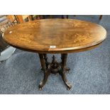 19TH CENTURY INLAID WALNUT OVAL TOPPED TABLE ON QUAD PEDESTAL WITH 4 SPREADING SUPPORTS