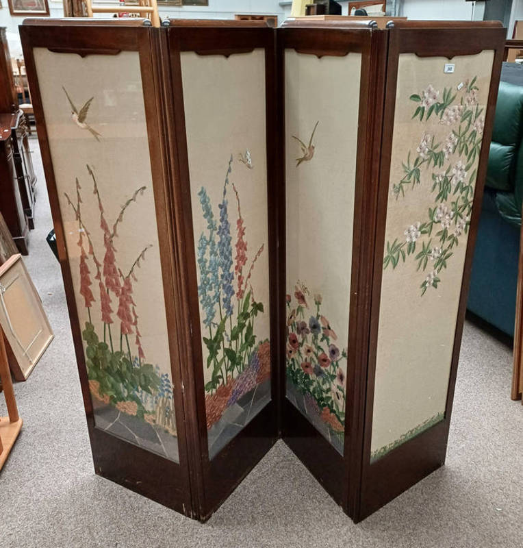 MAHOGANY FRAMED 4 - PART SCREEN WITH DECORATIVE FLORAL TAPESTRY.