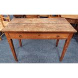 19TH CENTURY OAK SIDE TABLE WITH SINGLE DRAWER ON SQUARE TAPERED SUPPORTS Condition