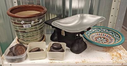 SHOP SCALES AND VARIOUS WEIGHTS, GLAZED PORCELAIN POT,