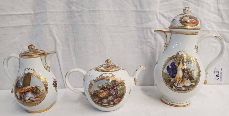 3 MEISSEN STYLE PORCELAIN TEAPOTS OF DIFFERENT SIZES DECORATED WITH BIRDS AND FLOWERS,