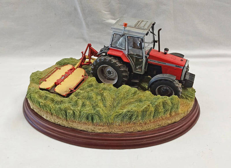 BORDER FINE ARTS FIGURE MF390 AND ONE MF70 MOWER MODEL AZ 1281 WITH CERTIFICATE Condition