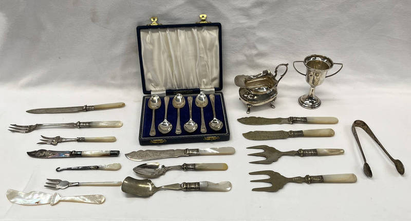 CASED SET OF 6 SILVER TEASPOONS, SHEFFIELD, GOOD SELECTION MOTHER OF PEARL HANDLED CUTLERY,