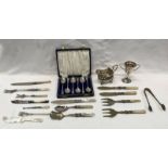 CASED SET OF 6 SILVER TEASPOONS, SHEFFIELD, GOOD SELECTION MOTHER OF PEARL HANDLED CUTLERY,