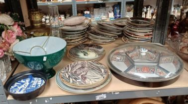 VARIOUS ORIENTAL WARE, PORCELAIN PLATES,